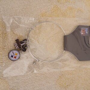 NFL Pittsburgh Steelers 3 Charm Logo Bracelet